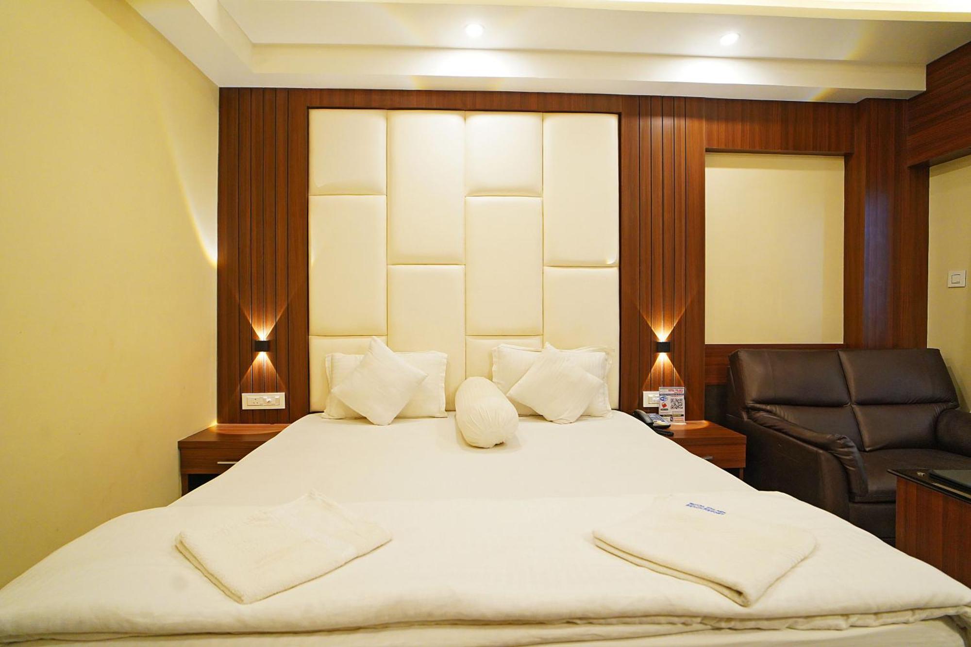 Royal Palace Beach Resort Walking Distance 1 Minutes Mandarmani Exterior foto